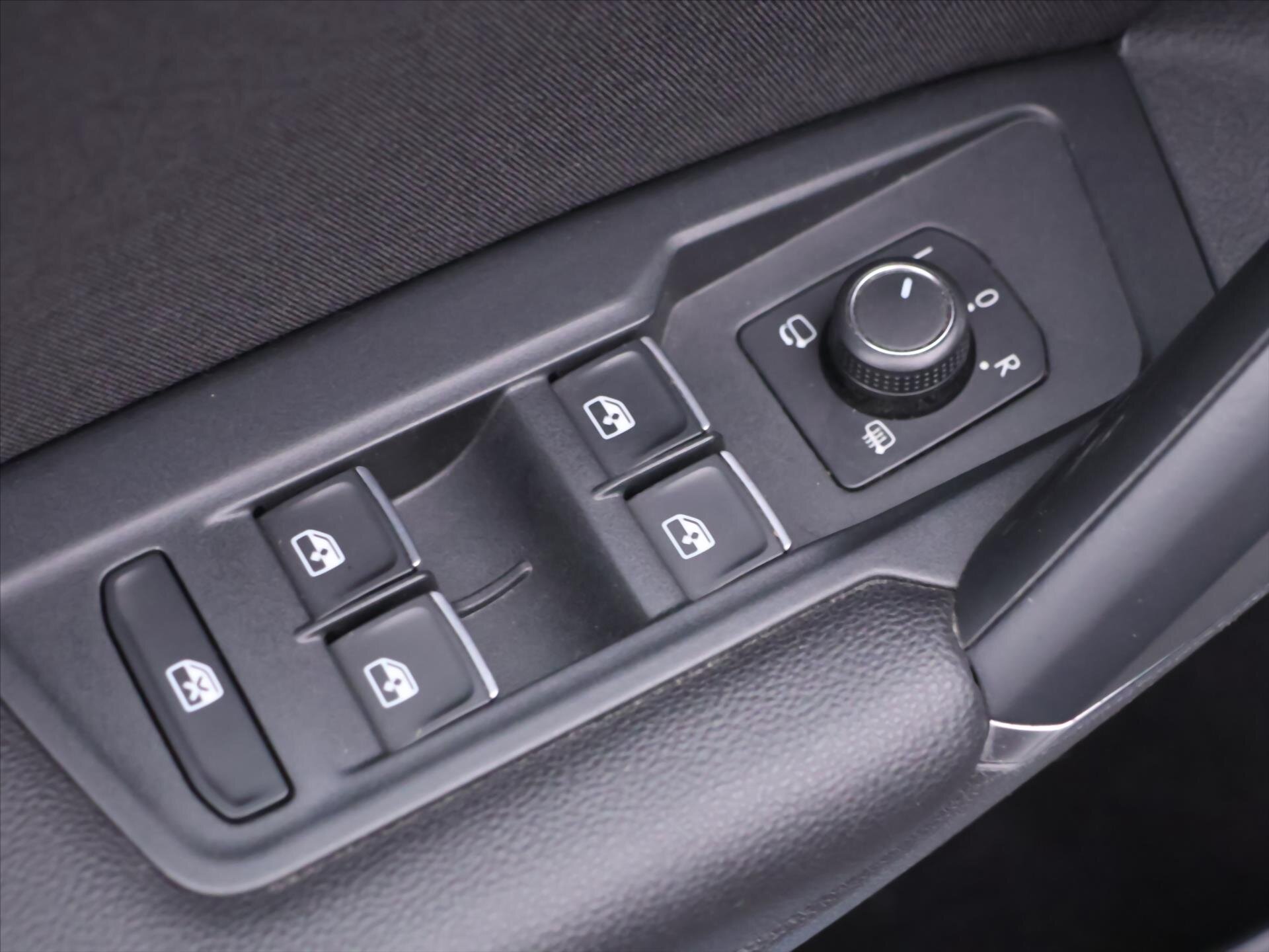 Volkswagen Tiguan SUV / Terénní 2,0 l 176 kw