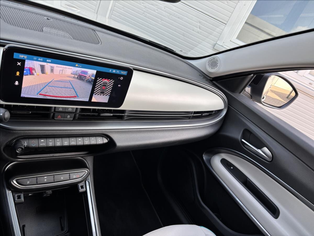 Fiat 600 SUV / Terénní 1,2 l 100 kw