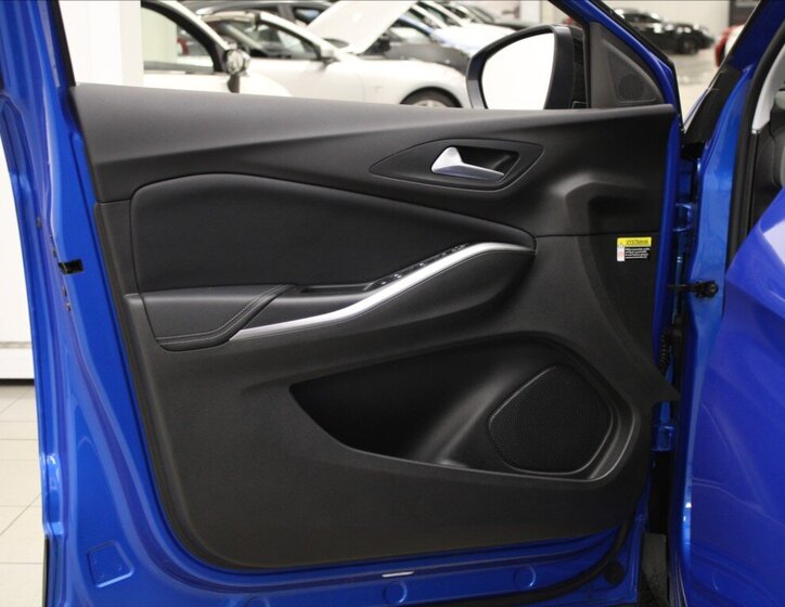 Opel Grandland SUV 1,2 l 96 kw