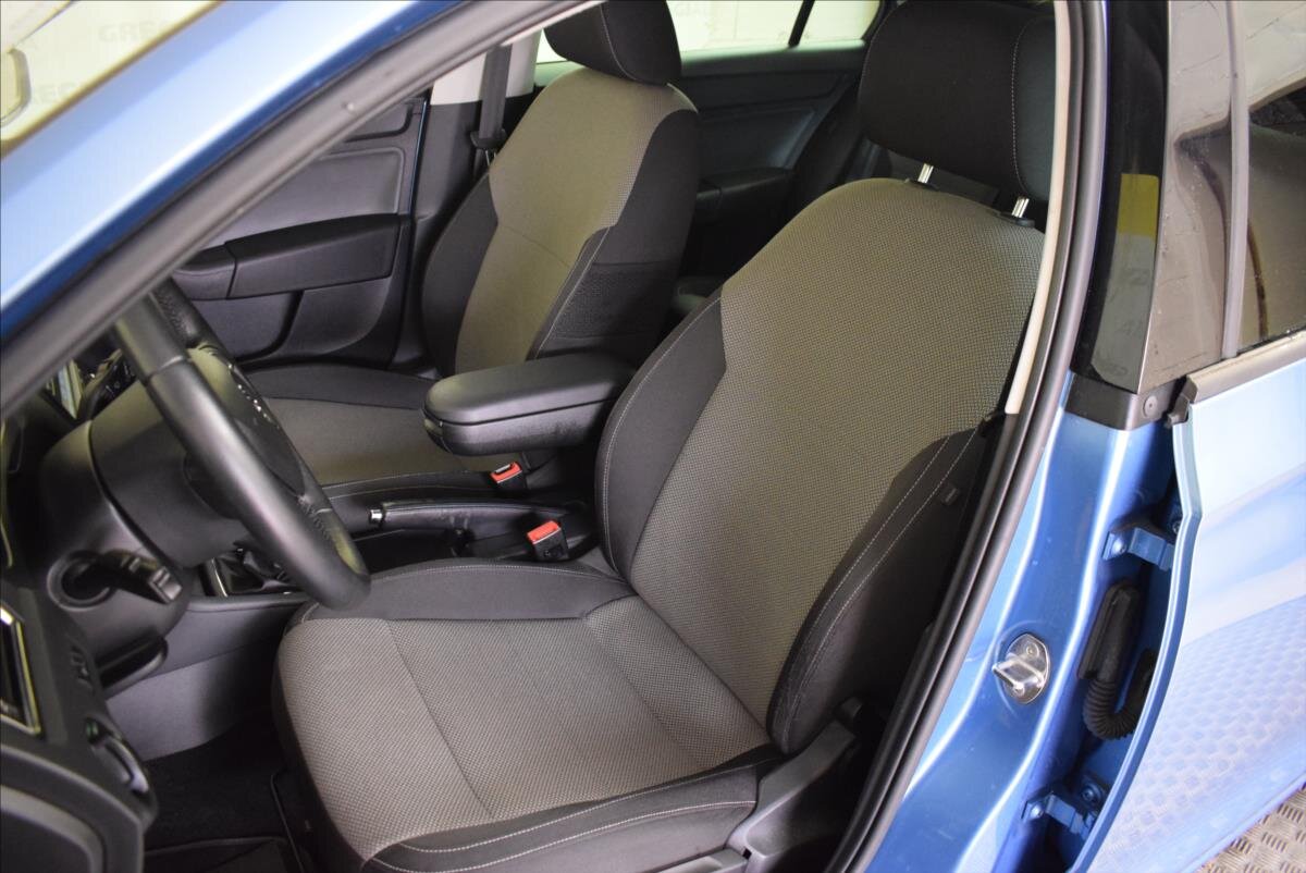 Škoda Rapid Liftback 1,2 l 77 kw