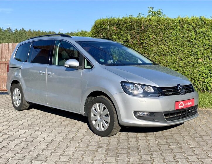 Volkswagen Sharan MPV 2,0 l 103 kw