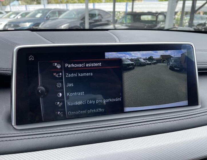 BMW X6 SUV 3,0 l 230 kw