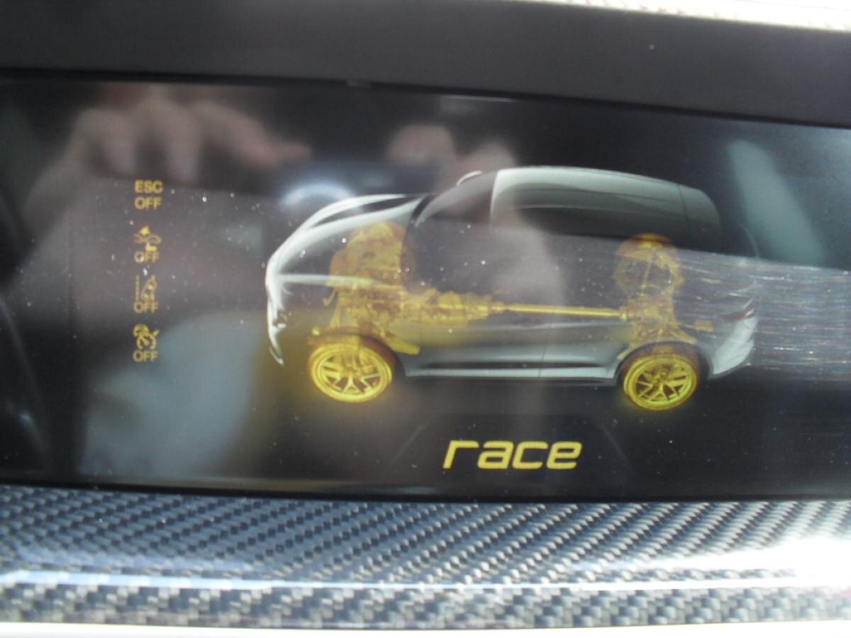 Alfa Romeo Stelvio SUV / Terénní 2,9 l 375 kw