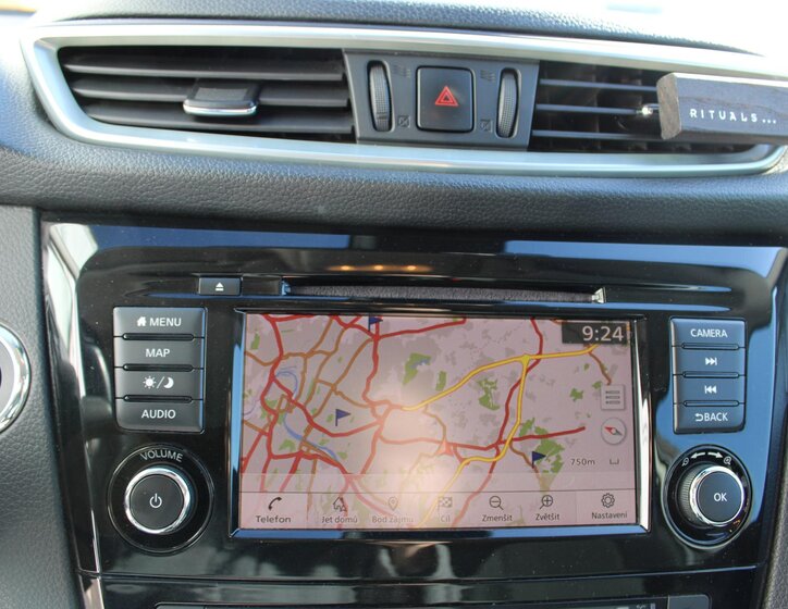 Nissan Qashqai SUV / Terénní 1,3 l 117 kw