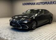 Lexus ES 300h 1