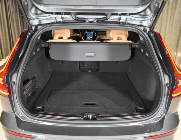 Volvo V60 Kombi 2,0 l 145 kw