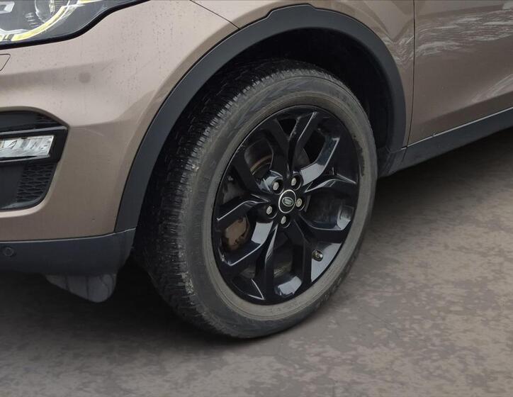 Land Rover Discovery Sport 6