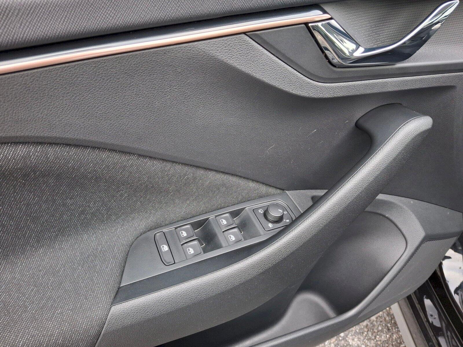 Škoda Kamiq SUV 999,0 85 kw