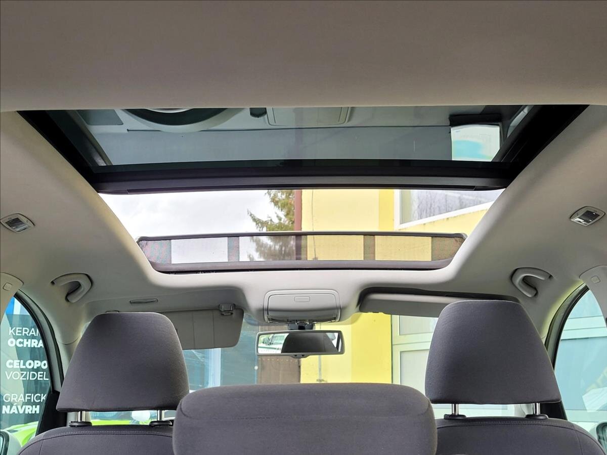 Volkswagen Touran MPV 1,4 l 103 kw