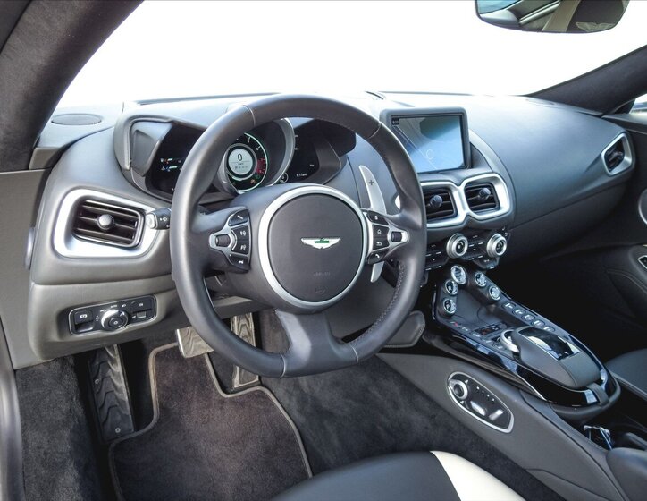 Aston Martin V8 Vantage Kupé 4,0 l 375 kw