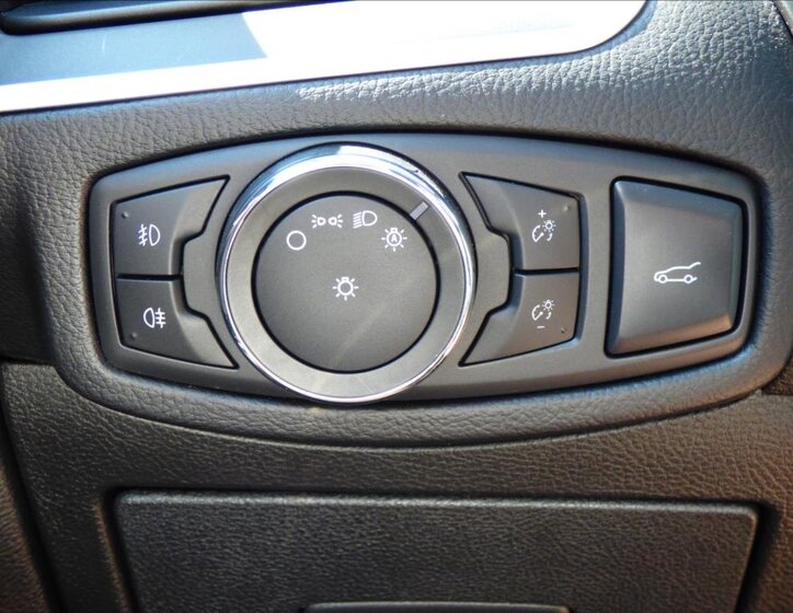 Ford Edge SUV / Terénní 2,0 l 132 kw