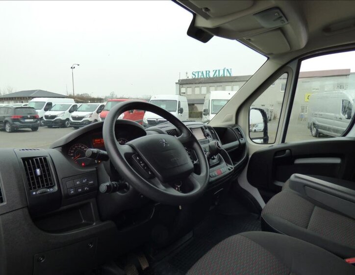 Peugeot Boxer Ostatní 2,2 l 121 kw