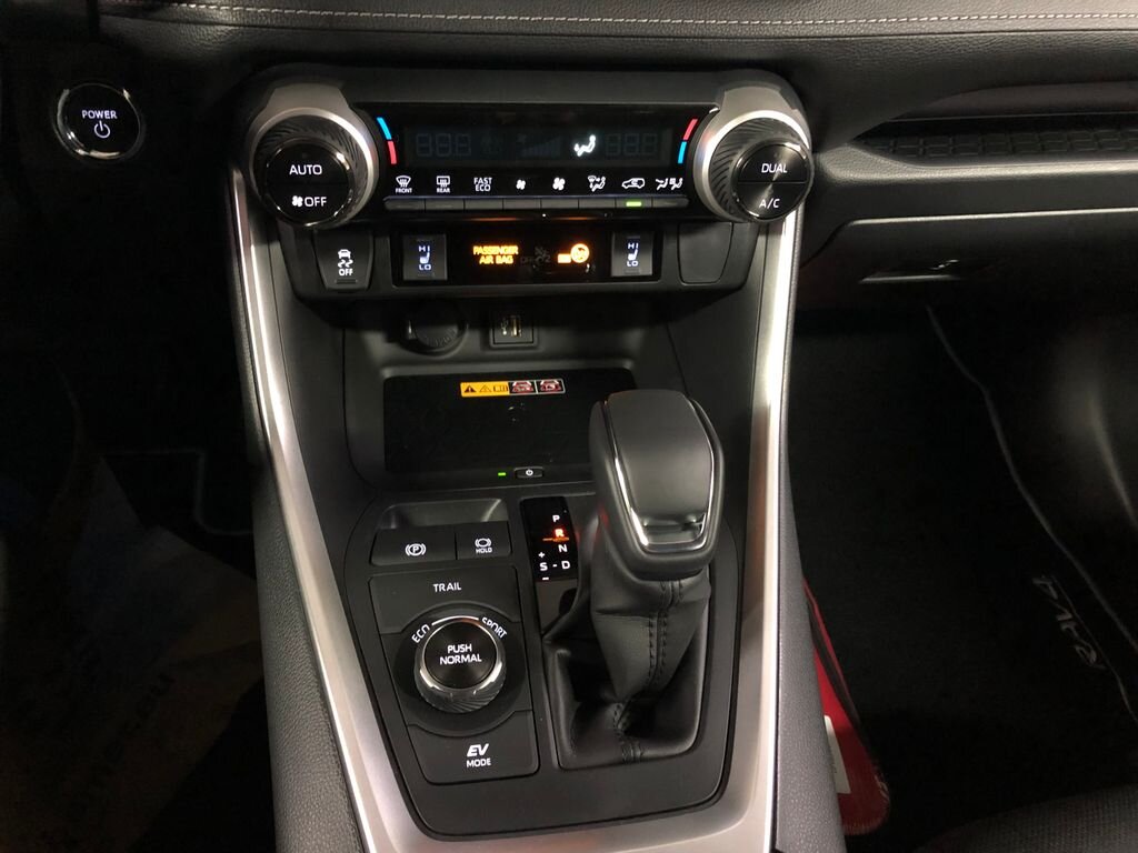 Toyota RAV4 SUV 2,5 l 163 kw