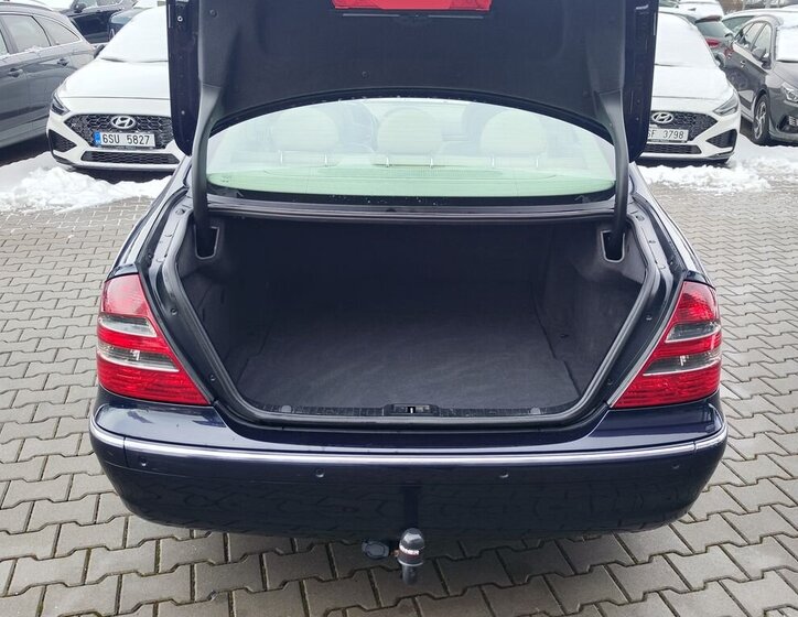 Mercedes-Benz Třídy E Sedan 2,7 l 130 kw