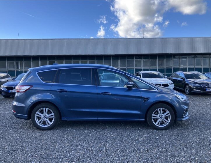 Ford S-MAX MPV 2,0 l 110 kw