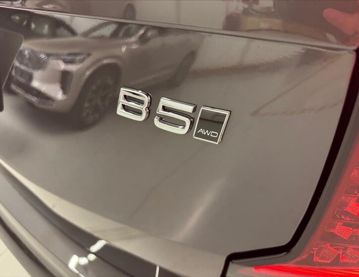 Volvo XC90 SUV 2,0 l 184 kw