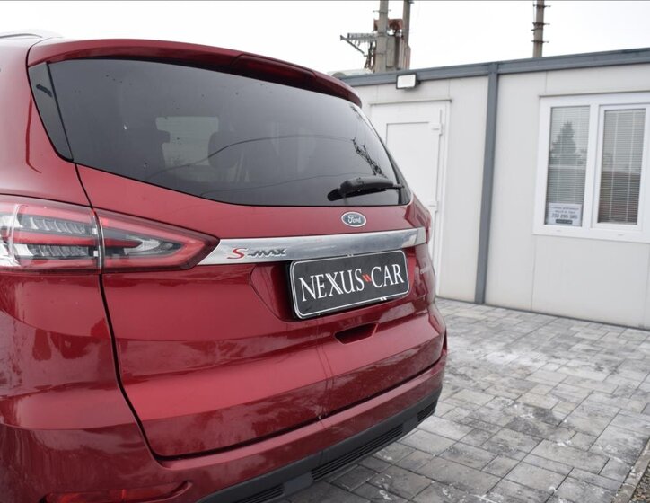 Ford S-MAX 12