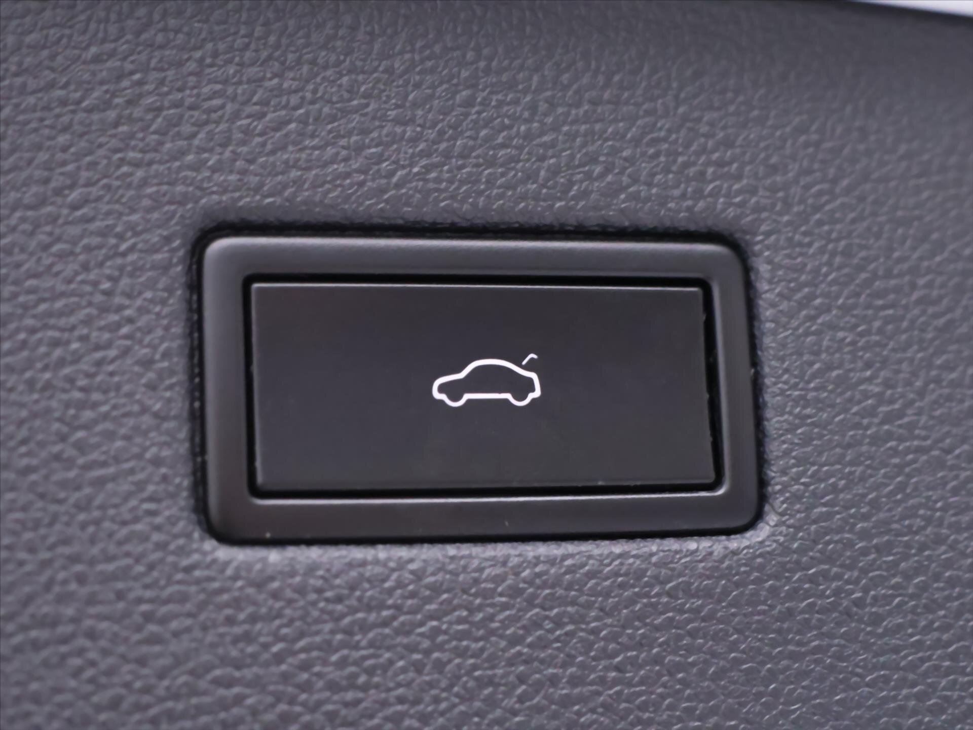 Seat Tarraco SUV / Terénní 2,0 l 140 kw