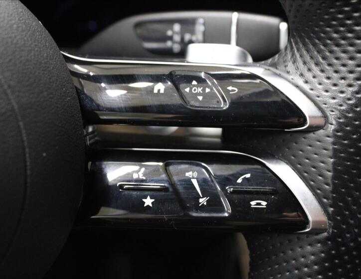 Mercedes-Benz Třídy E 19