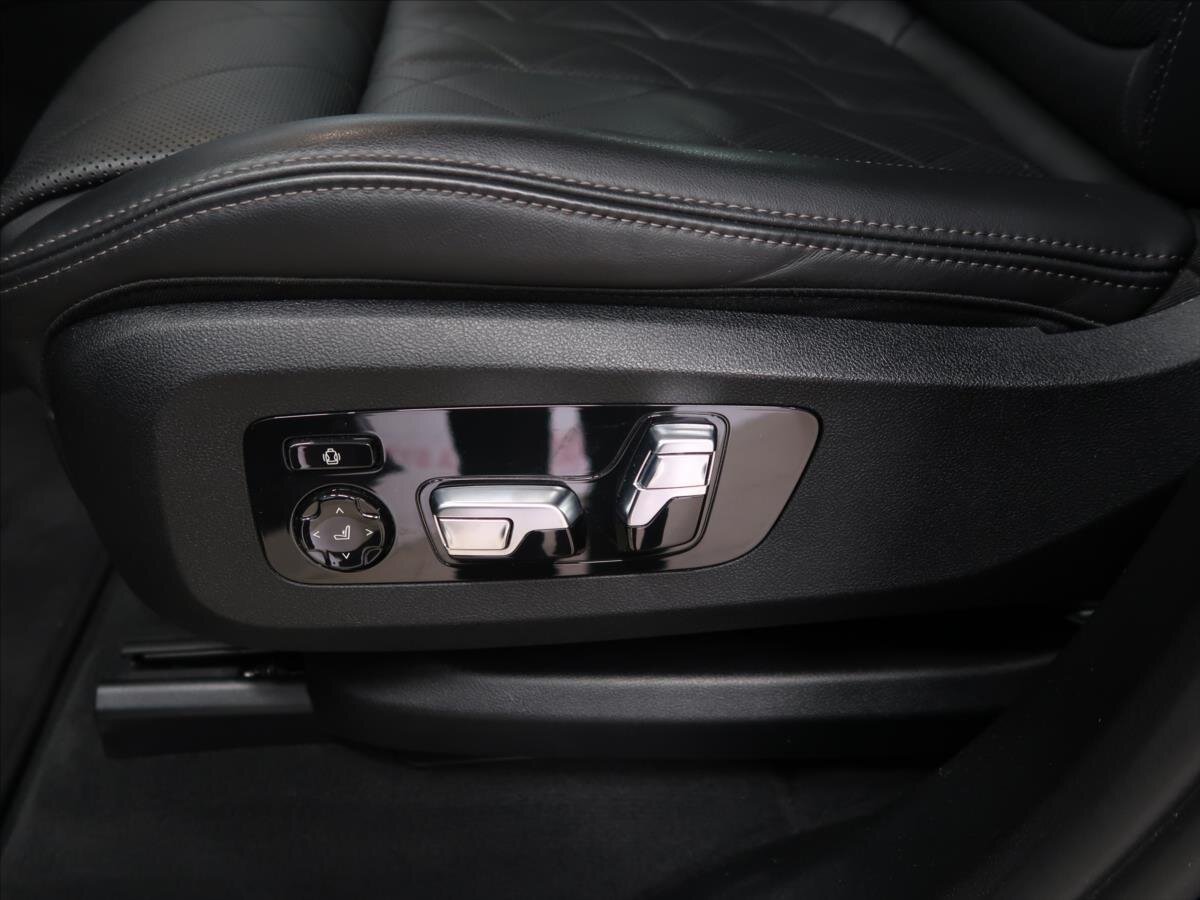 BMW X5 Kombi 3,0 l 245 kw