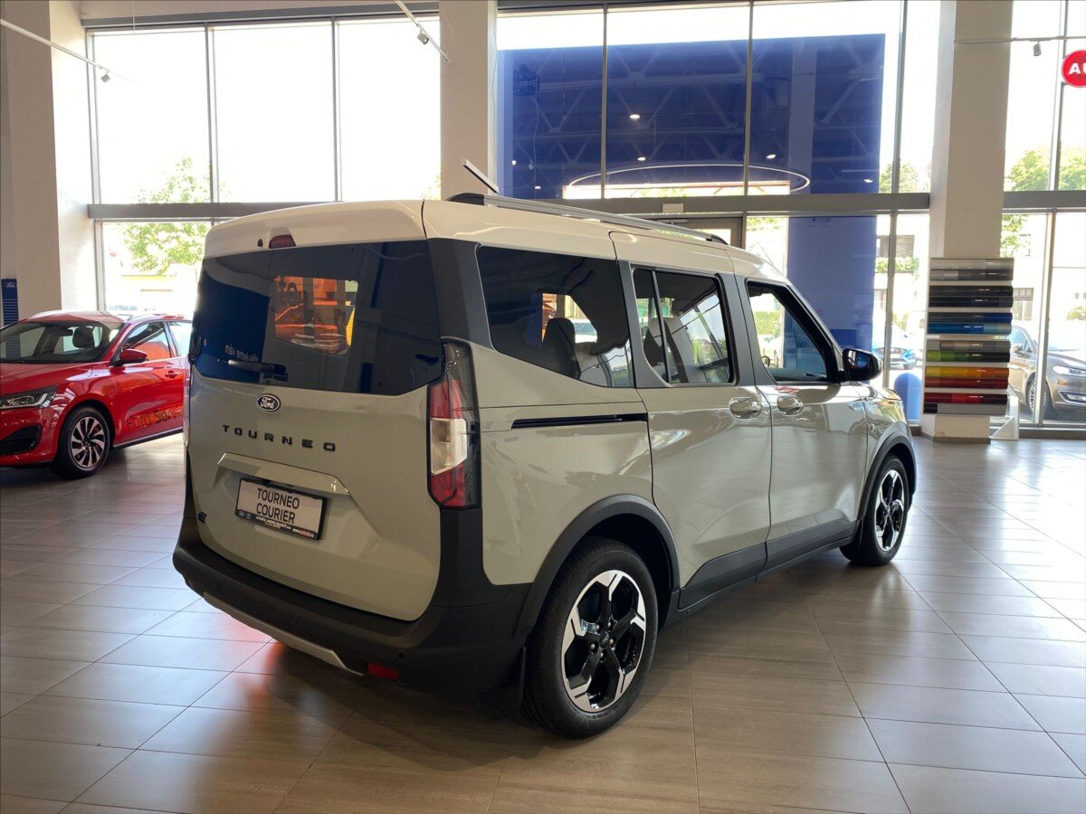 Ford Tourneo Courier MPV 0,0 100 kw