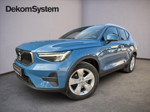 Volvo XC40 SUV / Terénní 2,0 l 120 kw