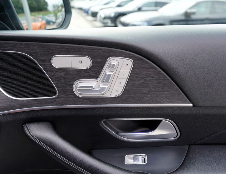 Mercedes-Benz GLE 16