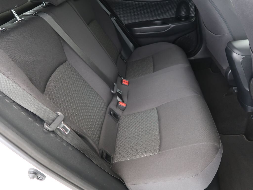 Toyota C-HR SUV 1,8 l 72 kw