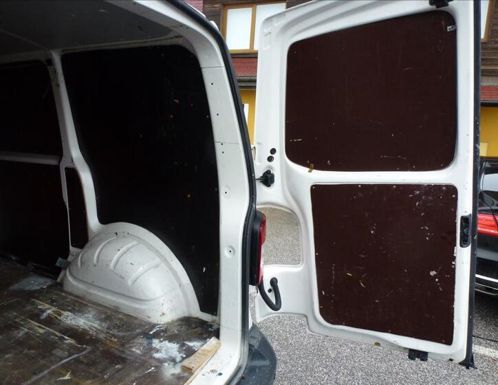 Volkswagen Transporter 23