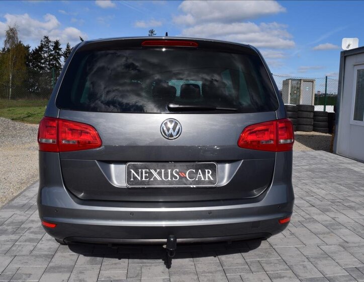 Volkswagen Sharan MPV 2,0 l 103 kw