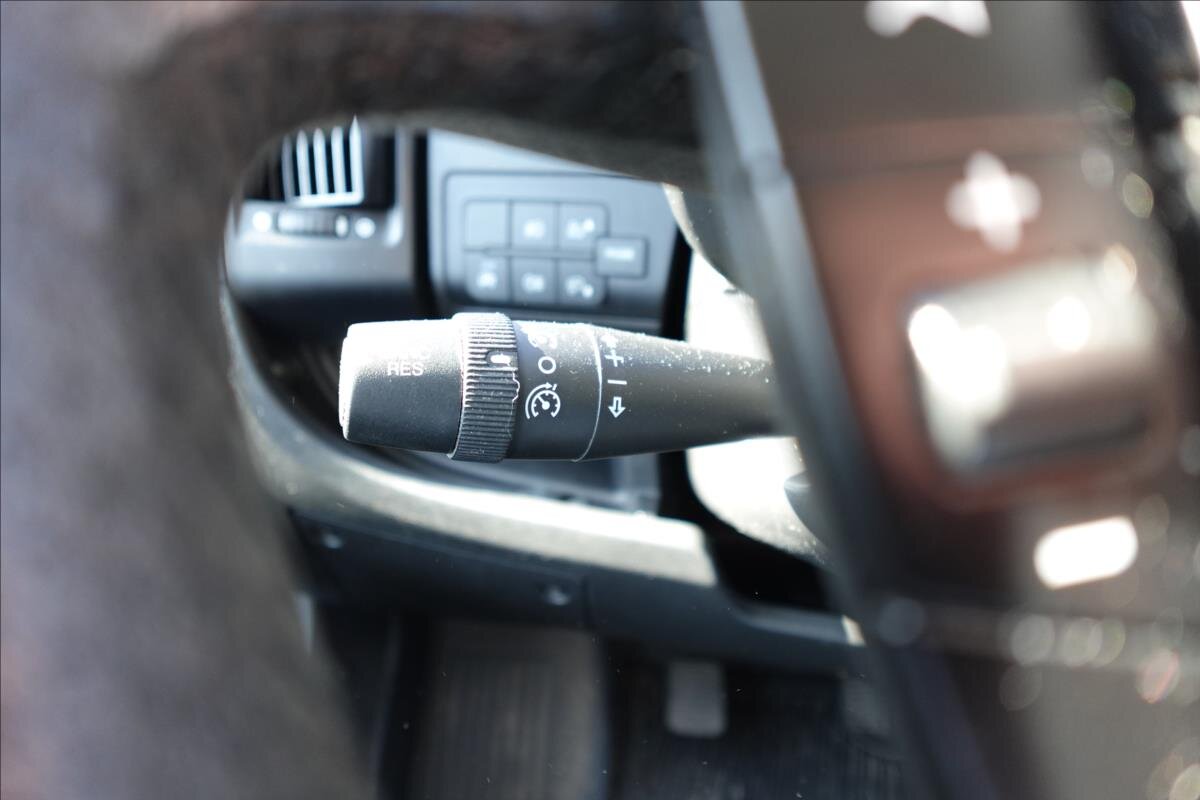 Peugeot Boxer Valník 2,2 l 121 kw