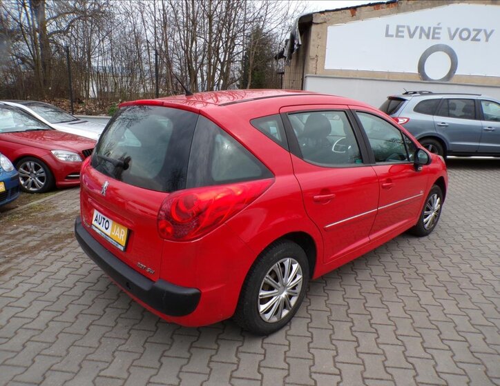 Peugeot 207 Kombi 1,6 l 68 kw