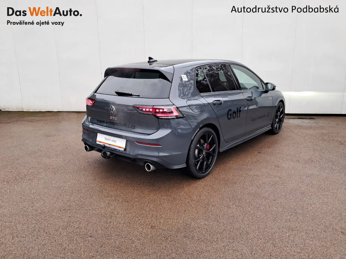 Volkswagen Golf Hatchback 2,0 l 195 kw