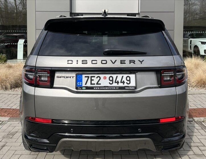 Land Rover Discovery Sport SUV 2,0 l 147 kw