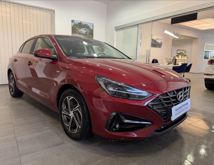 Hyundai i30 Sedan / Limuzína 1,5 l 117 kw