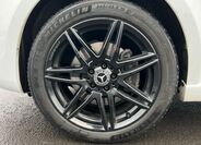 Mercedes-Benz Třídy V 26