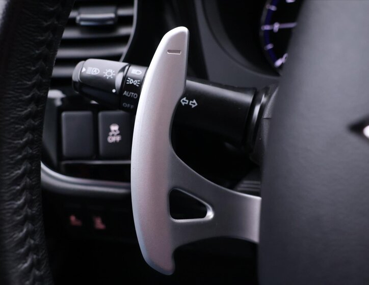 Mitsubishi Outlander 25