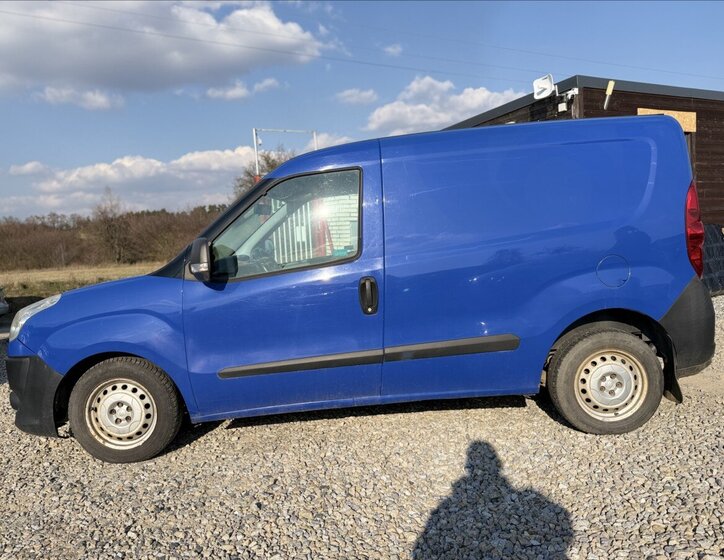 Fiat Dobló cargo Pick-up 1,2 l 66 kw