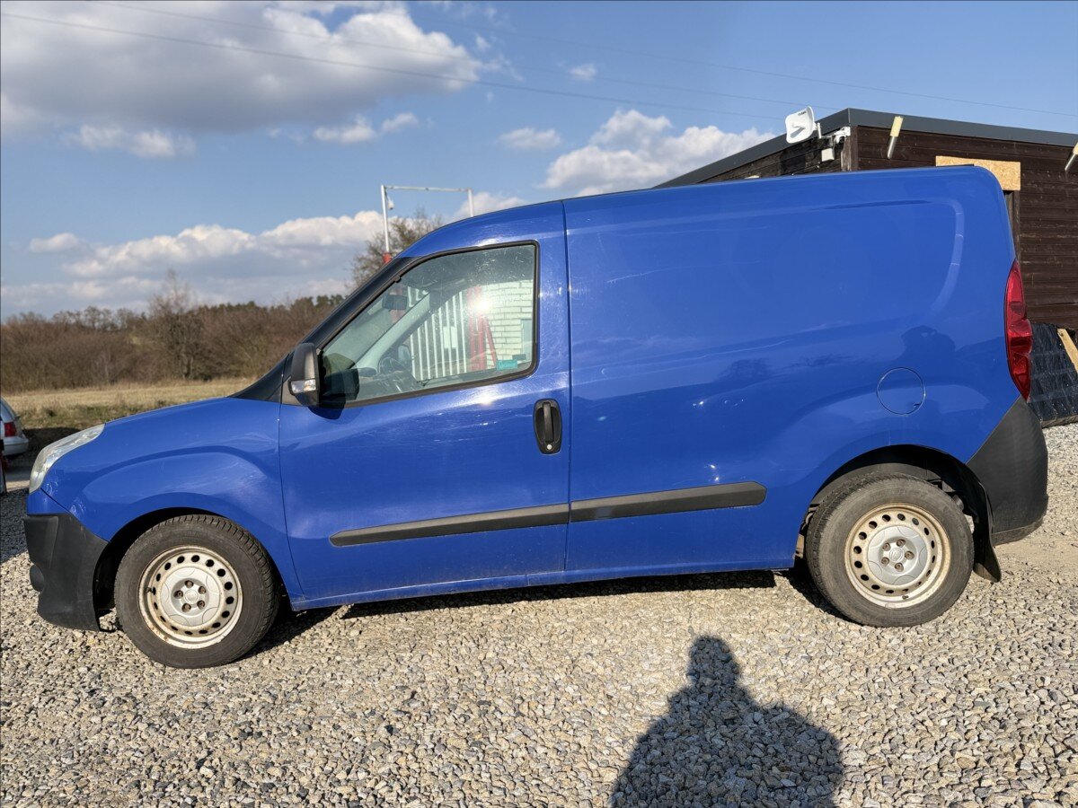 Fiat Dobló cargo Pick-up 1,2 l 66 kw