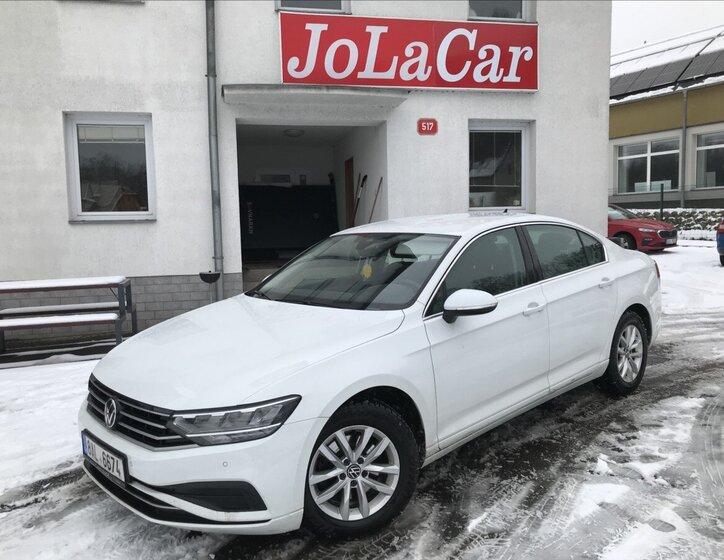 Volkswagen Passat Sedan 1,5 l 110 kw