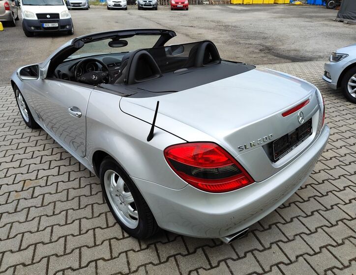 Mercedes-Benz SLK 11