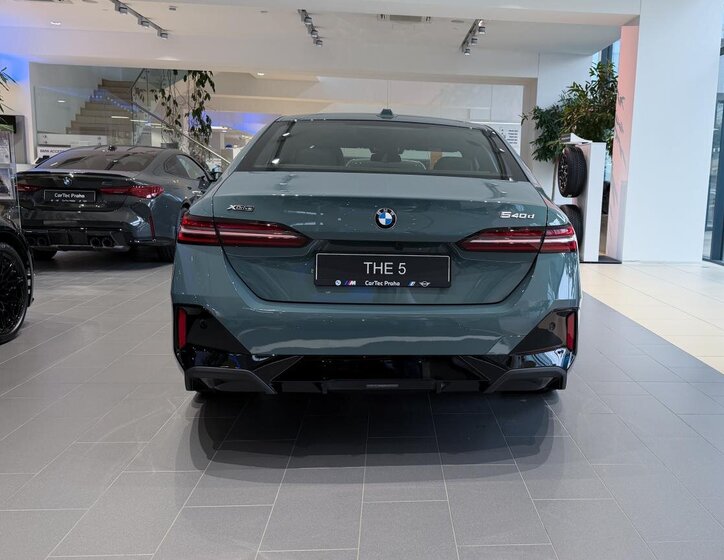 BMW Řada 5 Sedan 3,0 l 223 kw