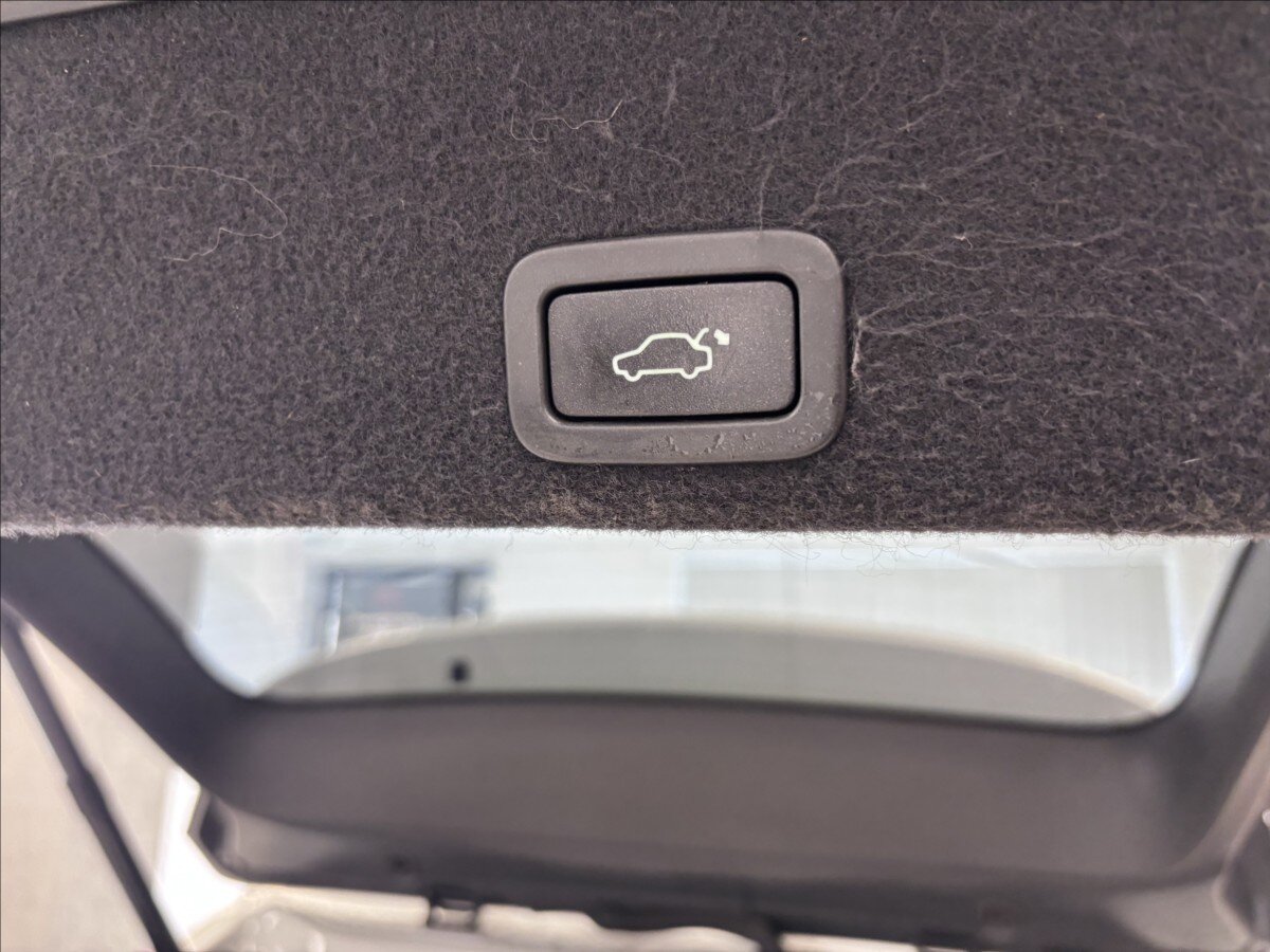 Volvo XC60 Kombi 2,4 l 140 kw