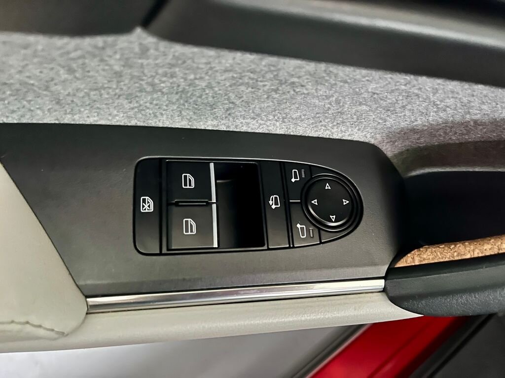 Mazda MX-30 SUV / Terénní 0,0 107 kw