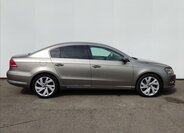Volkswagen Passat Sedan / Limuzína 2,0 l 130 kw