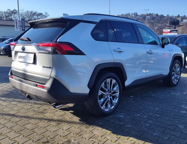 Toyota RAV4 SUV 2,5 l 163 kw