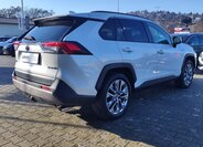 Toyota RAV4 SUV 2,5 l 163 kw