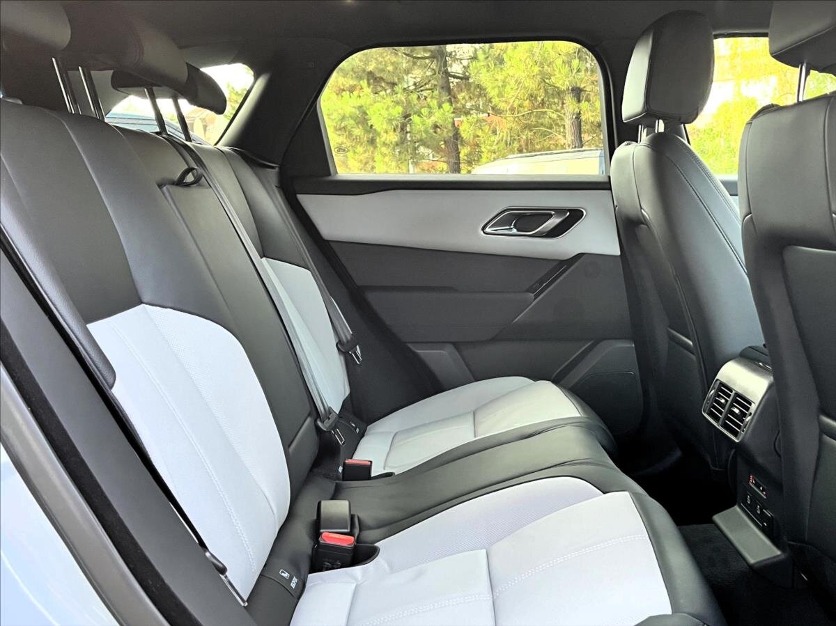 Land Rover Range Rover Velar SUV / Terénní 2,0 l 150 kw