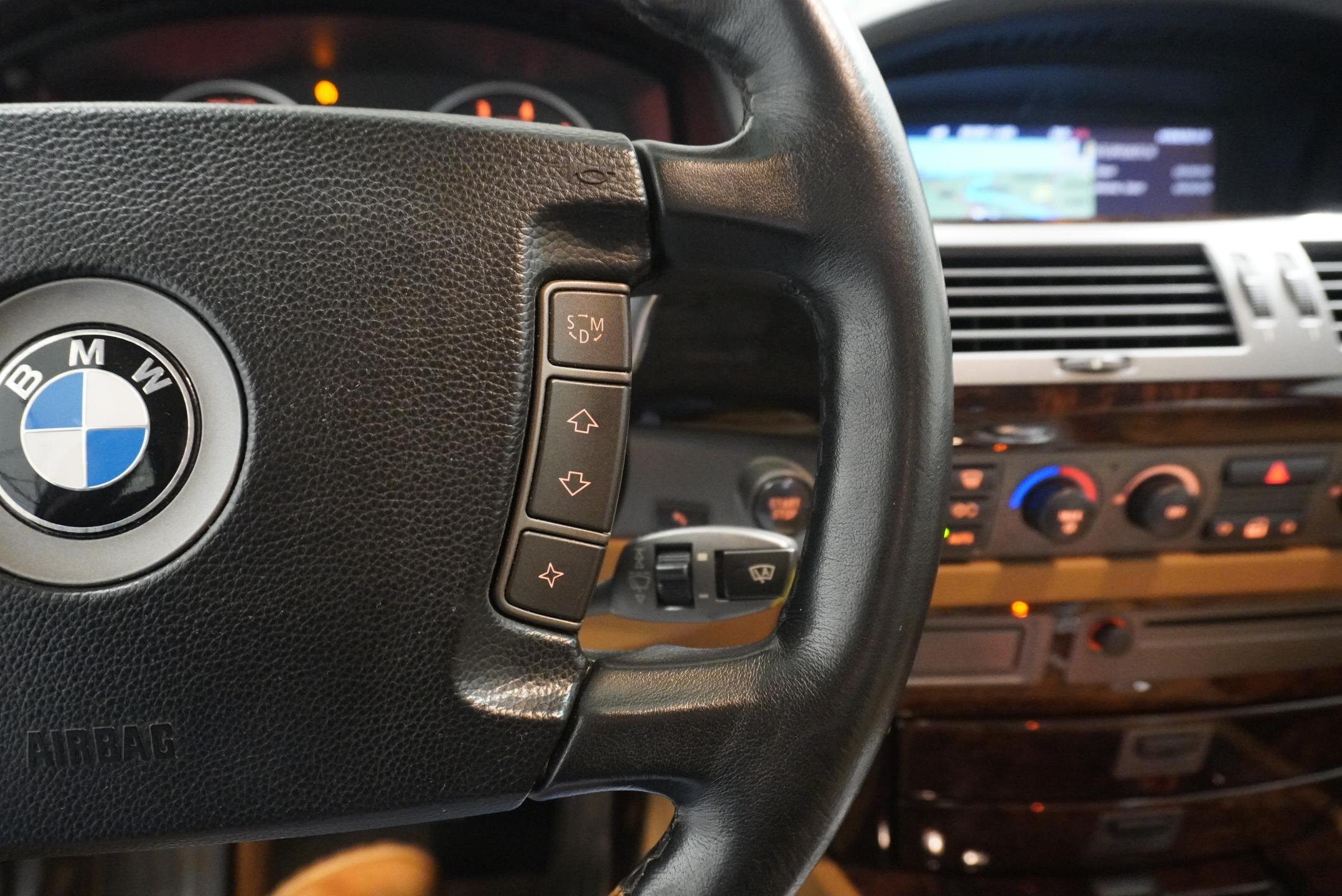 BMW Řada 7 Sedan 6,0 l 327 kw