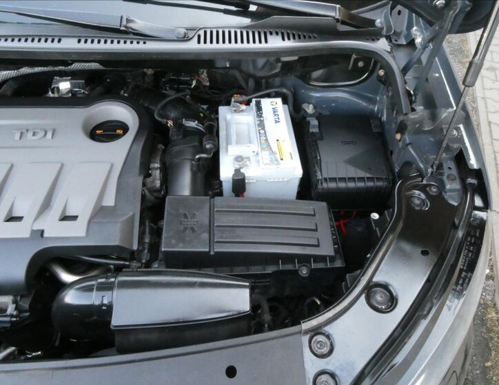 Volkswagen Touran MPV 2,0 l 103 kw